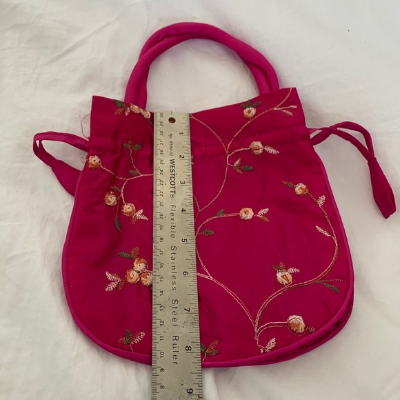 Chinese Embroidery Bag - Picture 6 of 7